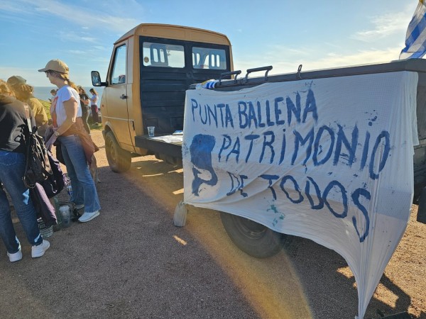 punta ballena, juntan firmas, elecciones naciones, domingo 27 de octubre