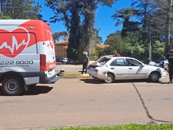 accidente, moto, auto, lesionado, roosevelt