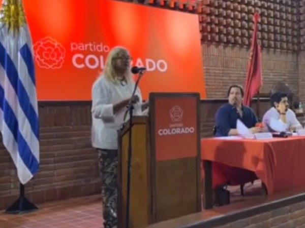 Candidata colorada a la alcaldía de San Carlos criticó a Ojeda por no atender el teléfono y señaló fugas al Partido Nacional por cargos