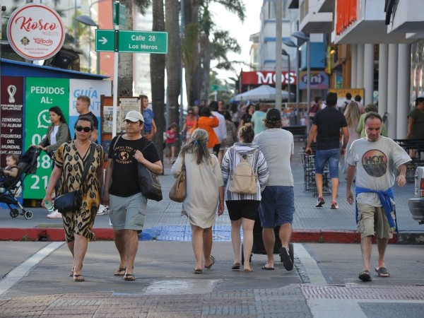15,5% de los uruguayos mayores de 65 años y obesos, diabéticos, hipertensos y asmáticos deben estar vacunados contra el Covid