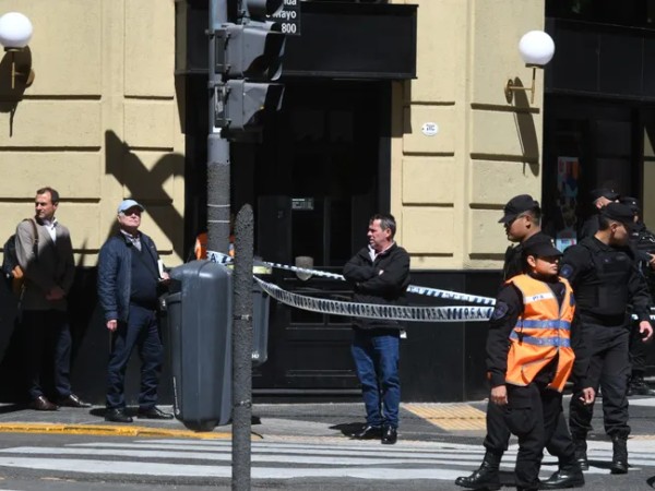 Hubo amenazas de bomba en las embajadas de Israel y Estados Unidos en Buenos Aires