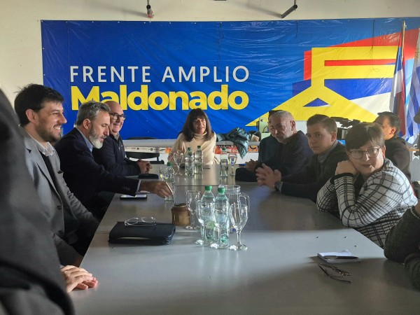 Abella invitó al Frente Amplio a integrar la Comisión de Movilidad y la de Ordenamiento Territorial y Medio Ambiente