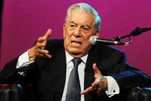 Vargas Llosa defendió desde P. del Este el libre pensamiento y la libertad de prensa