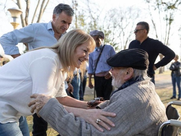 Carolina Cosse, Frente Amplio, Mario Bergara, comité de base, Maldonado