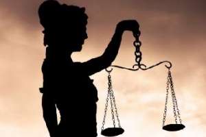 Justicia procesó a un policía y al delincuente que terminó baleado cuando intentó robar su casa