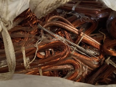 Robos de cables apuntan a un “mercado” del cobre