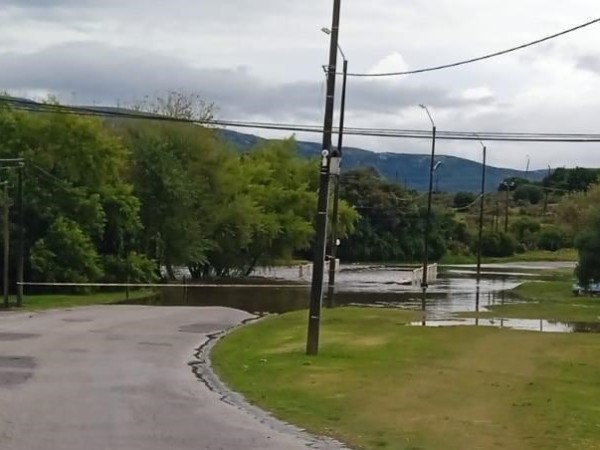 Monitorean eventual desborde de arroyos en Paso Perlas y Pago de la Paja