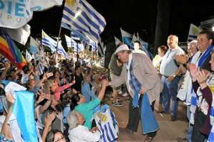 Antía: "a Martínez le faltó estatura y sabiendo que perdía salió saltando como un mono"