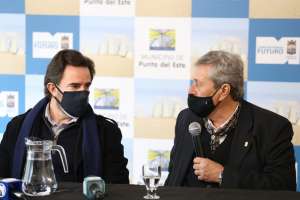 Cardoso comparte planteo de Antía sobre vacunar a extranjeros que estén por más de 21 días en el país
