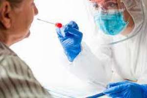 1 fallecimiento 975 casos nuevos de Covid-19; Maldonado con 48 positivos