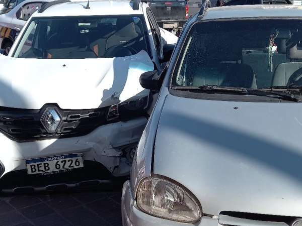 Accidente entre dos rodados deja una mujer lesionada