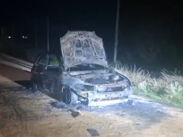 Rapiña, El Dorado, Balneario Buenos Aires, auto, incendio