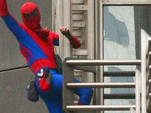 hombre araña, policía, robo por escalamiento, edificios apartamentos,